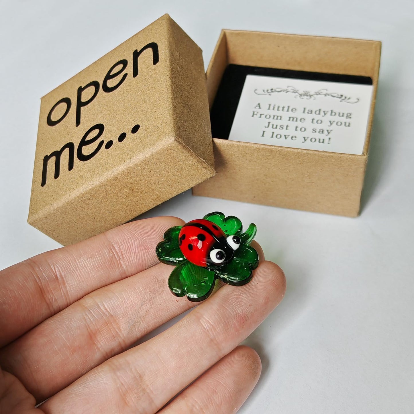 Laozai I Love You Gift, Lucky Charm,Hand-Blown Mini Crystal Ladybug on 4-Leaf Clover Figurine Perfect Good Luck Gift for Him Boyfriend or Girlfriend Valentine's Day Anniversary