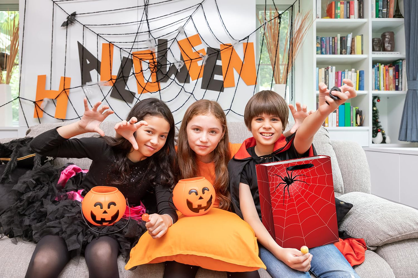 ysmile Spider Gift Bag for Boy Black Red Design for Birthday Party Halloween Spider Theme Decoration Web