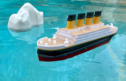 Titanic Toy Gift Set – 6” Floating RMS Titanic with Iceberg | Bath & Pool Toy | Original Tubtastic Design