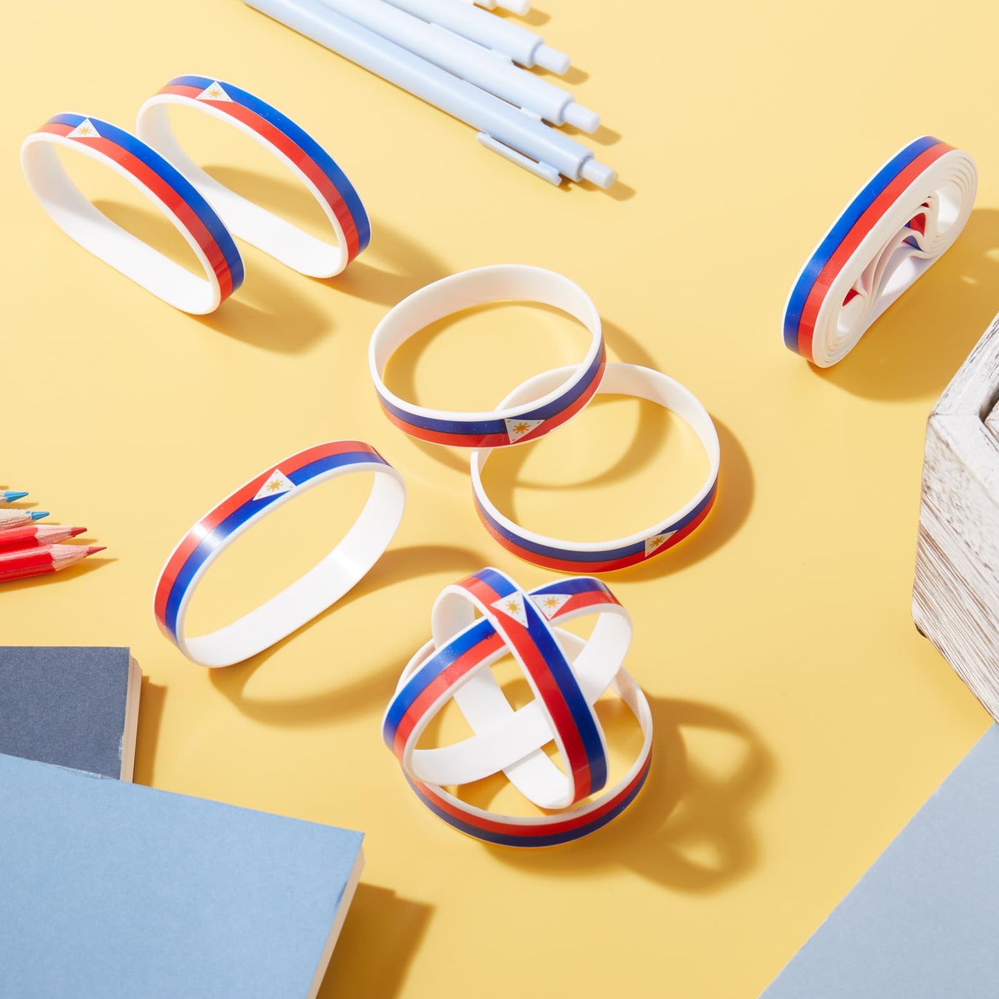 Halloscume 60 Pcs Philippine Souvenirs Filipinos Country Flag Rubber Bracelets, National Flag Silicone Bracelet, Rubber Wristbands Patriotic Decorations Gift