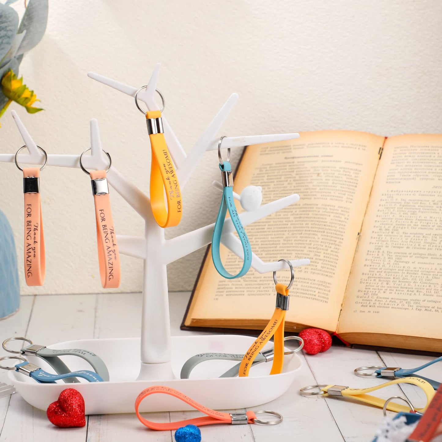 Nosiny 30 Pcs Keychain Appreciation Gift Bulk for CNA Employee Coworker Inspirational Thank You Gift for Teacher Nurse Staff