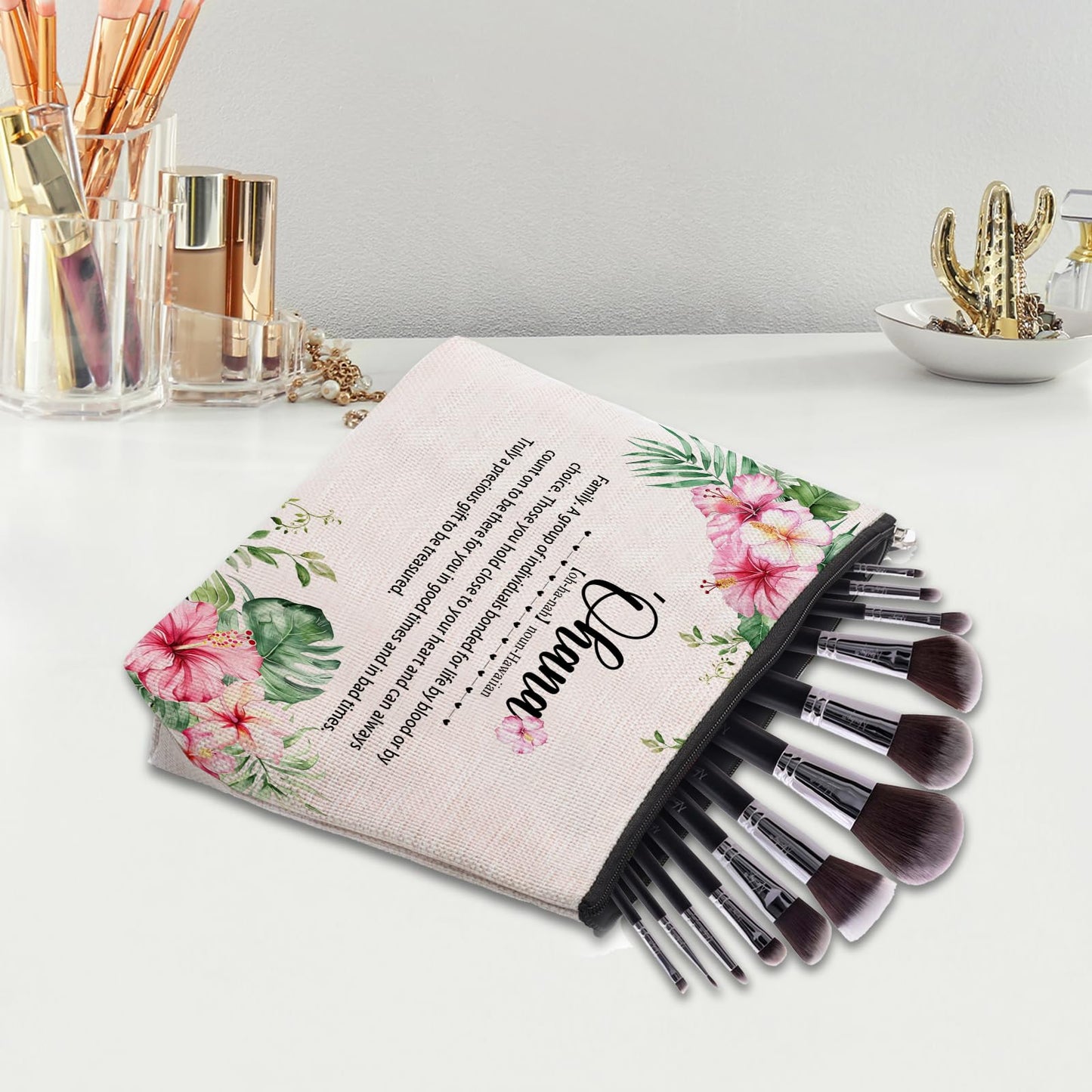 Hawaiian Travel Souvenirs Gifts for Women - Makeup Bag Cosmetic Bag for Hawaii Trip, City Themed Travel Essentials Bag Pouch