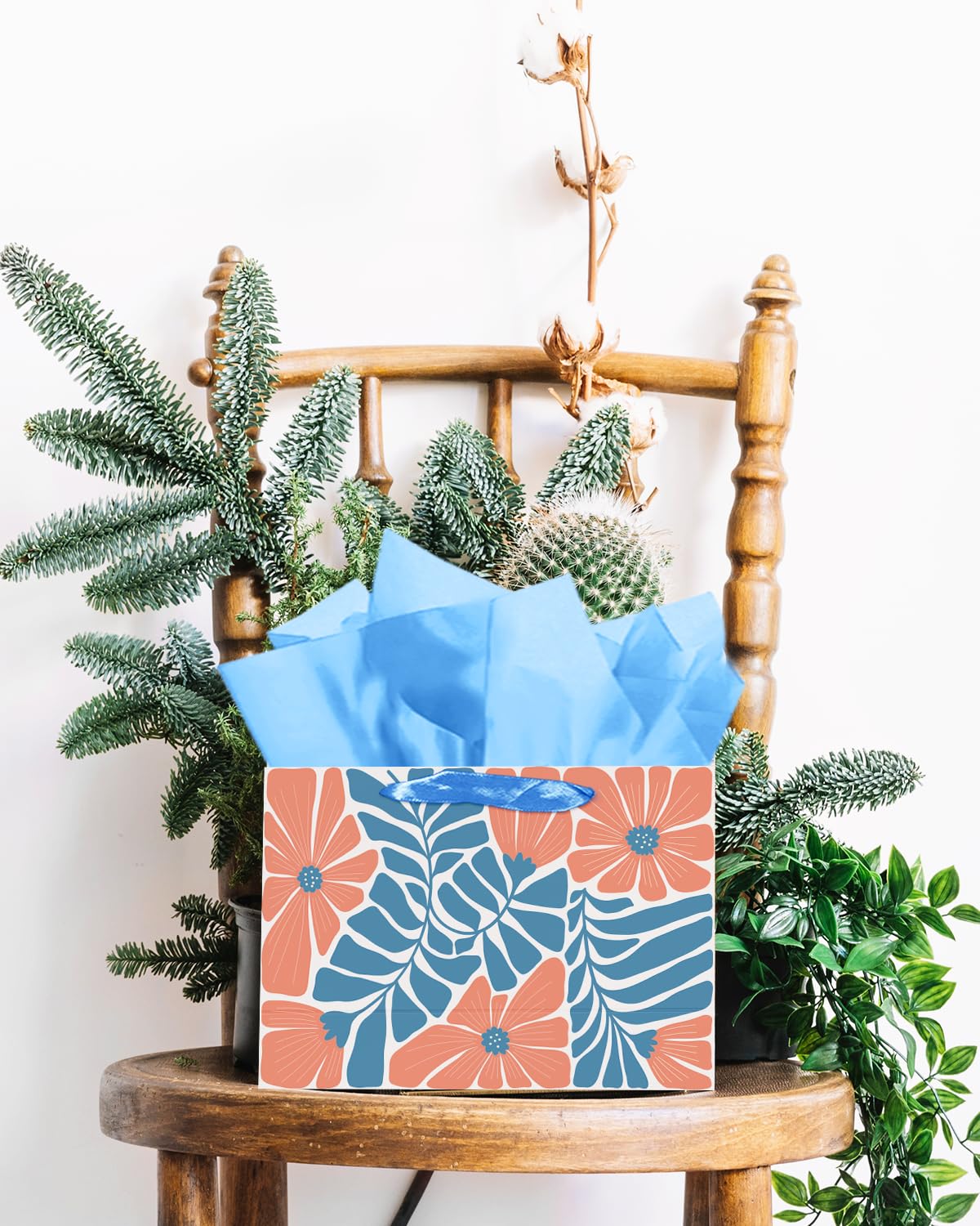 qiqee Medium Paper Gift Bags with Tissue Paper Handles 6PCS Winter Flowers Cardboard Floral Gift Bags for Women Mom Grandma Party Supply (6PCS Bags+Tissue Paper)