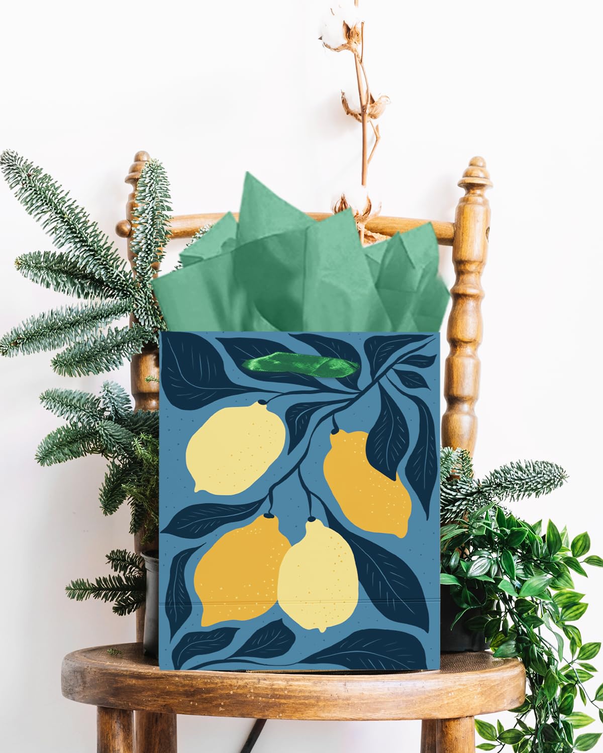 qiqee 7.9"x4.3"x9.6" 6PCS Clash Flowers Paper Gift Bags with Tissue Paper Handles Medium Size Bags（ Tissue Paper ）
