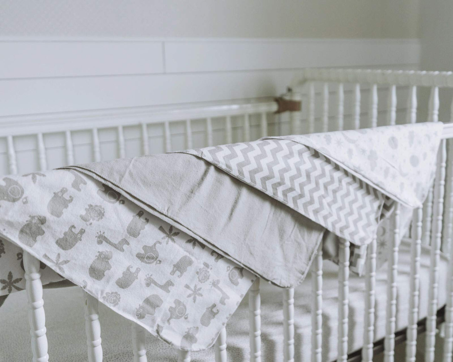 Spasilk Baby Essential 23 Piece Layette Set for Newborns and Infants, 0-6 Months, Grey Celestial