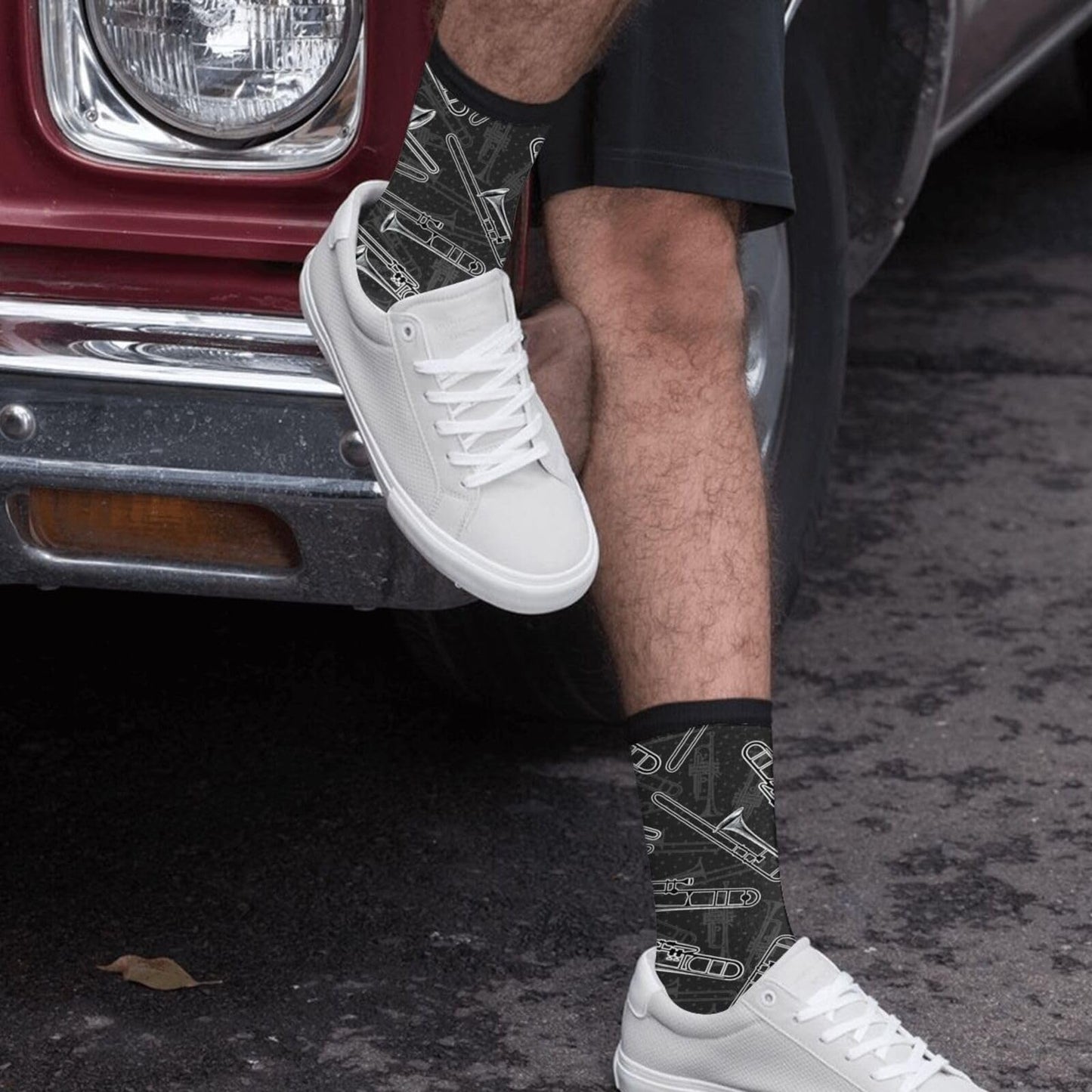 YISHOW Black White Trombones Vintage Unisex Novelty Crew Socks Casual Funny Crazy Dress Socks Gift