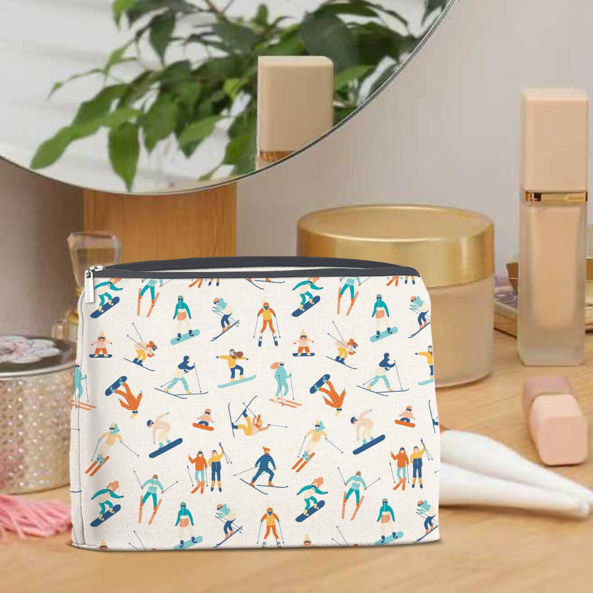 LyoGao Skiing Gifts Makeup Bag Gift for Skiers Ski Lover Enthusiasts Skiing Team Ski Essentials Cosmetic Bag