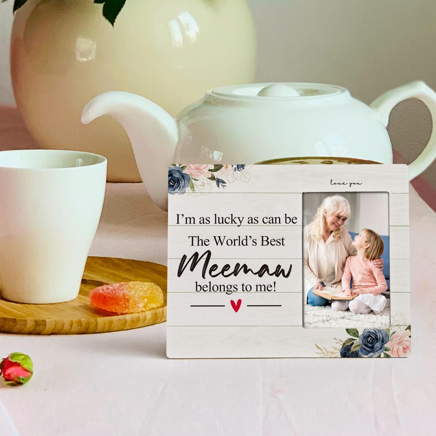 Meemaw Gifts 4X6 Picture Photo Frames, I Am As Lucky As Can Be The Best Meemaw Belong To Me Wood Photo Frame, Meemaw Christmas Birthday Mother’S Day Gift Picture Frame for Wall Tabletop Display