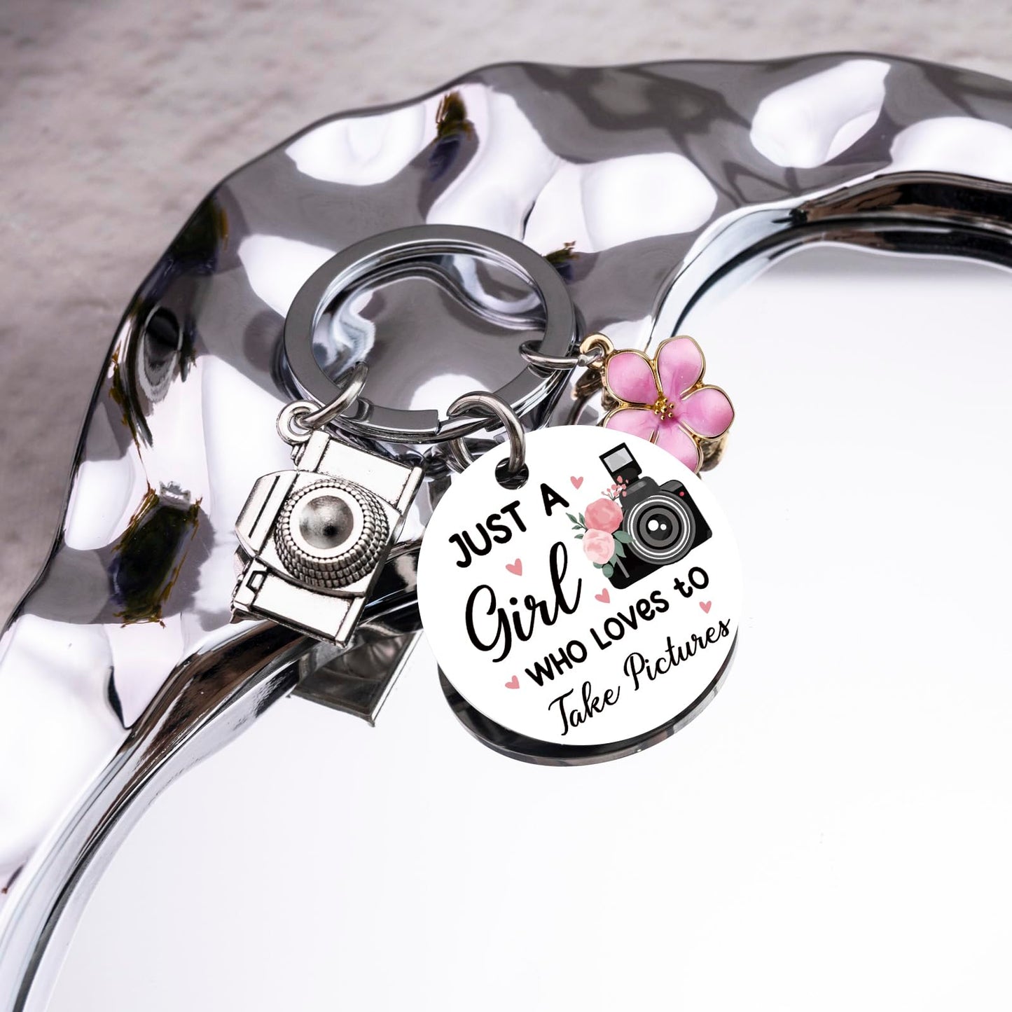 Photographer Gifts Cute Camera Keychain for Women Teen Girls Unique Photography Birthday Christmas Gift for Photographers Camera Lovers Women