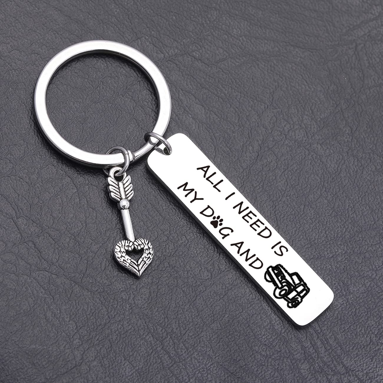 Wrangler SUV Lover Gift Keychain - Dog Mom SUV Keychain