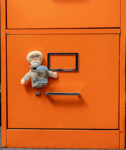 The Unemployed Philosophers Guild Sigmund Freud Magnetic Personality - Plush Finger Puppet and Refrigerator Magnet, Approx 4" Tall