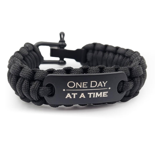 Sobriety Gifts for Men, One Day at a Time, Sober Gifts for Men, 1 Year Sobriety Gifts, Sobriety Bracelet for Men, Motivational Bracelets, Sobriety Gifts, One Year Sober Gifts for Men