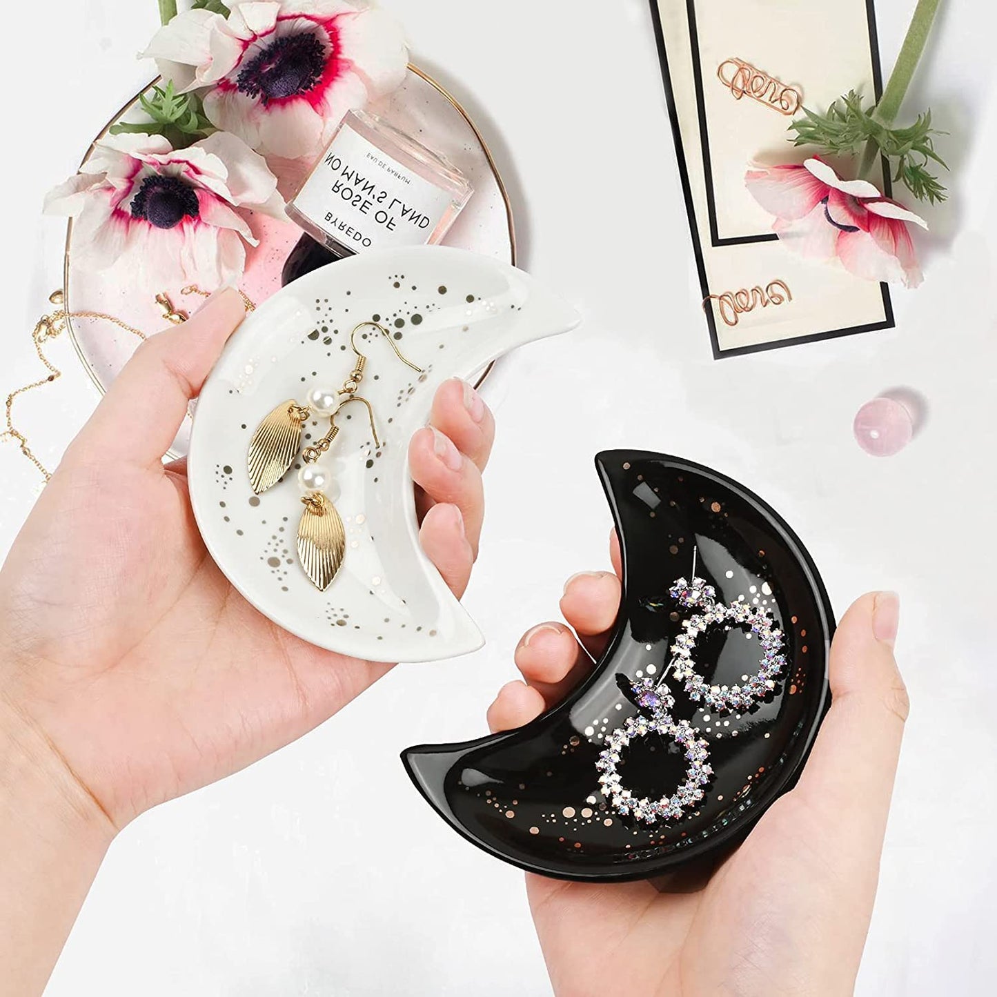 Small Moon Jewelry Dish Tray, Decorative Ceramic Trinket Dish, Modern Accent Tray for Vanity 2pcs（White and Black ）