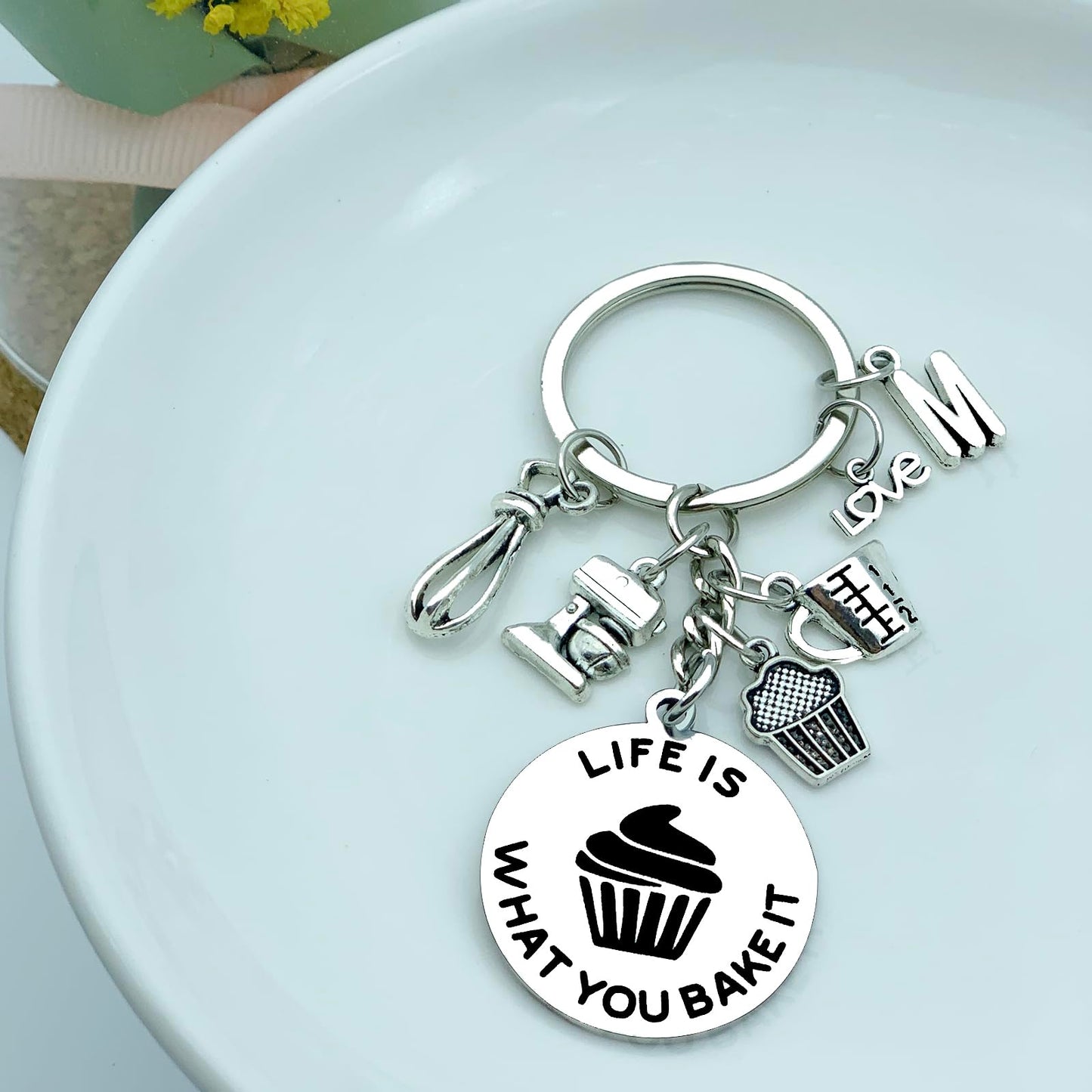 Baking Gifts for Lovers & Chefs - Cupcake Keychain & Graduation Kitchen Presents