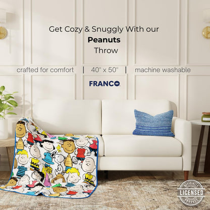 Franco Collectibles® Peanuts® Charlie Brown, Snoopy, Lucy & Gang Super Soft Cozy Plush Throw Blanket, 40 in x 50 in, (Official Peanuts® Product)