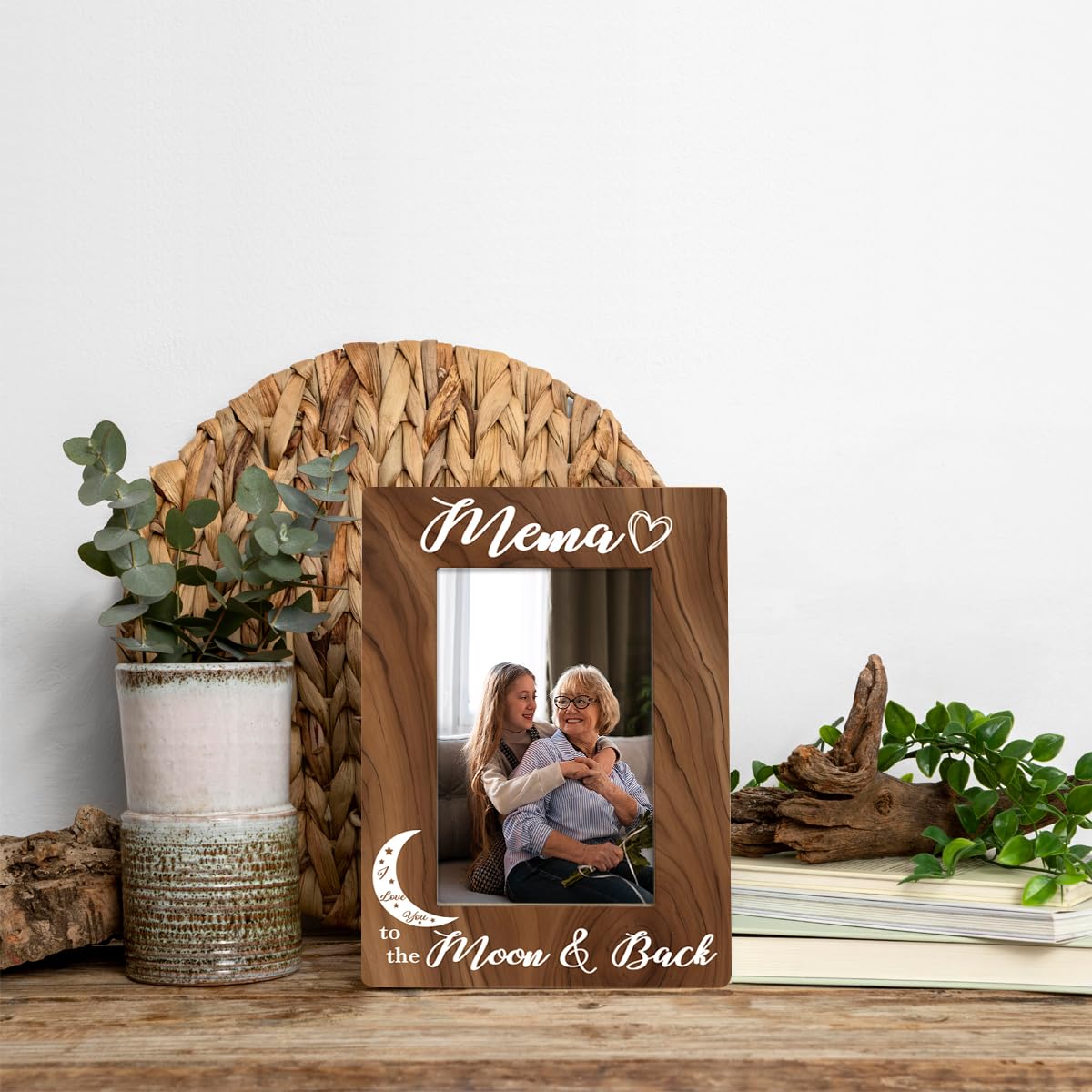 Mema Gift, Ideal Birthday Gift for Mema, Mother's Day Gift for Mema Grandma Mom, Mema I Love You to The Moon and Back Photo Frame, Holds 4 x 6 Inch Photo, Farmhouse Wooden Picture Frame Gift