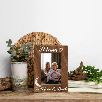 Mema Gift, Ideal Birthday Gift for Mema, Mother's Day Gift for Mema Grandma Mom, Mema I Love You to The Moon and Back Photo Frame, Holds 4 x 6 Inch Photo, Farmhouse Wooden Picture Frame Gift