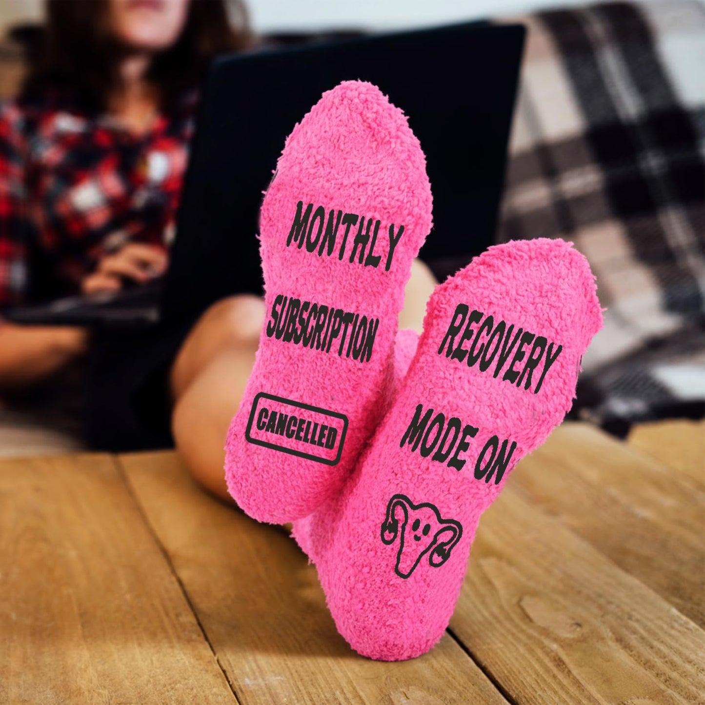 Glitopper 3 Pcs Hysterectomy Recovery Must Haves Fuzzy Socks Hysterectomy Recovery Gifts for Women with Humorous Words Monthly Subscription Cancelled Funny Care Present for Her Survivor Uterus Removal