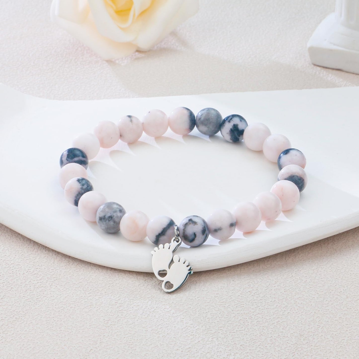 Sereney Preschool Kindergarten Graduation Gift for Girls, Birthday Gifts for Mom Grandma Daughter 1st New Mom Sister Step Mother, Pearl Bracelet as Beaded Bracelets for Wife Girlfriend Best Friends