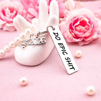2026 Graduation Gifts Keychain for Women Him 2026 Senior Keychain for Her Men Student Graduate Grad Idea Son Daughter Teen College High School Jewelry Present Boy Girl Grads softball senior