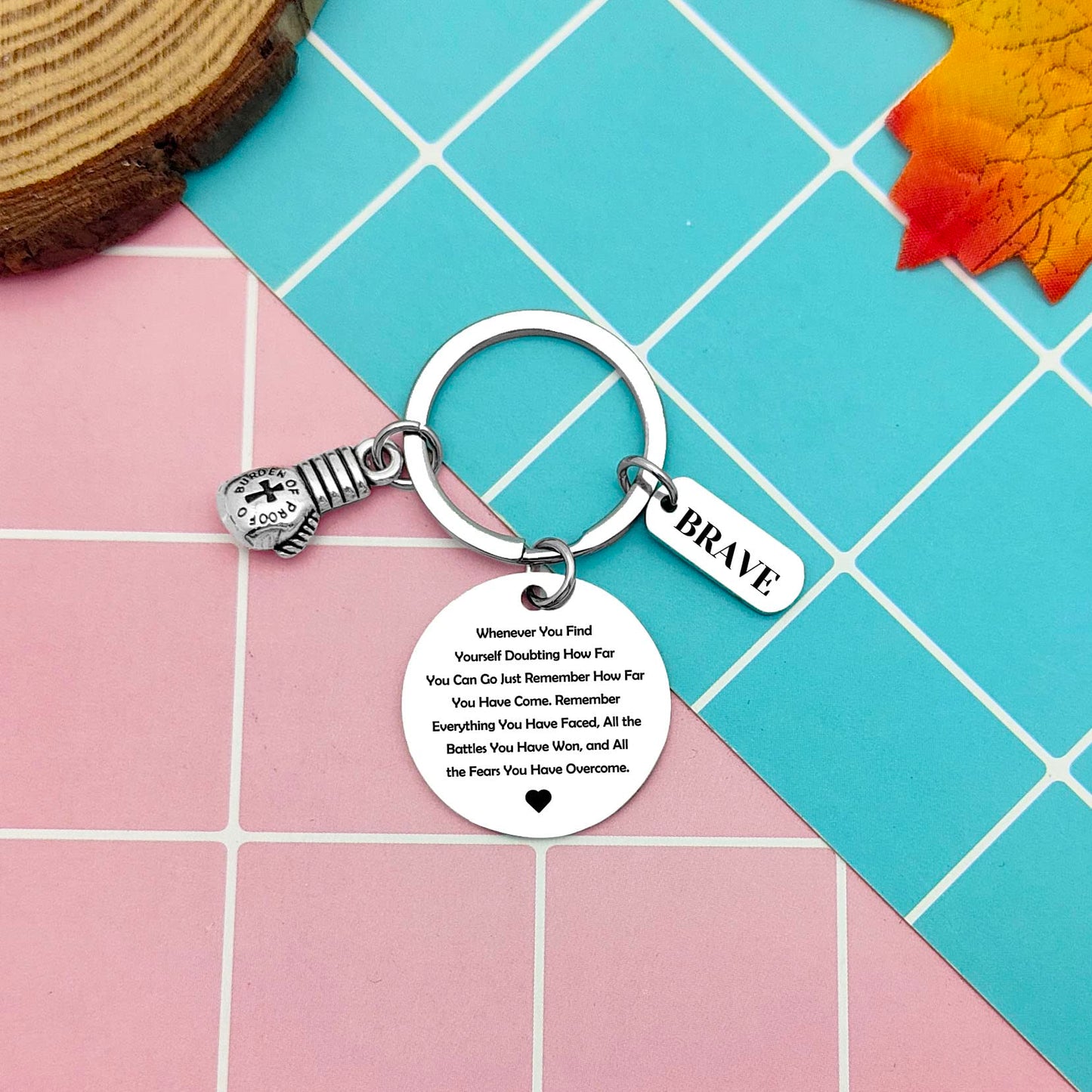 Heigebi Boxing Gift Boxing Gloves Keychain Inspirational Gift for Boxers Coach Gifts Box Lovers Gifts for Women Men Box Charm Keyring Fitness Jewelry