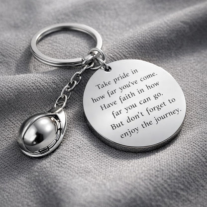 2PC Safety Helmet Keychain Metal Keyring Appreciation Gift for Construction Engineers and Workers
