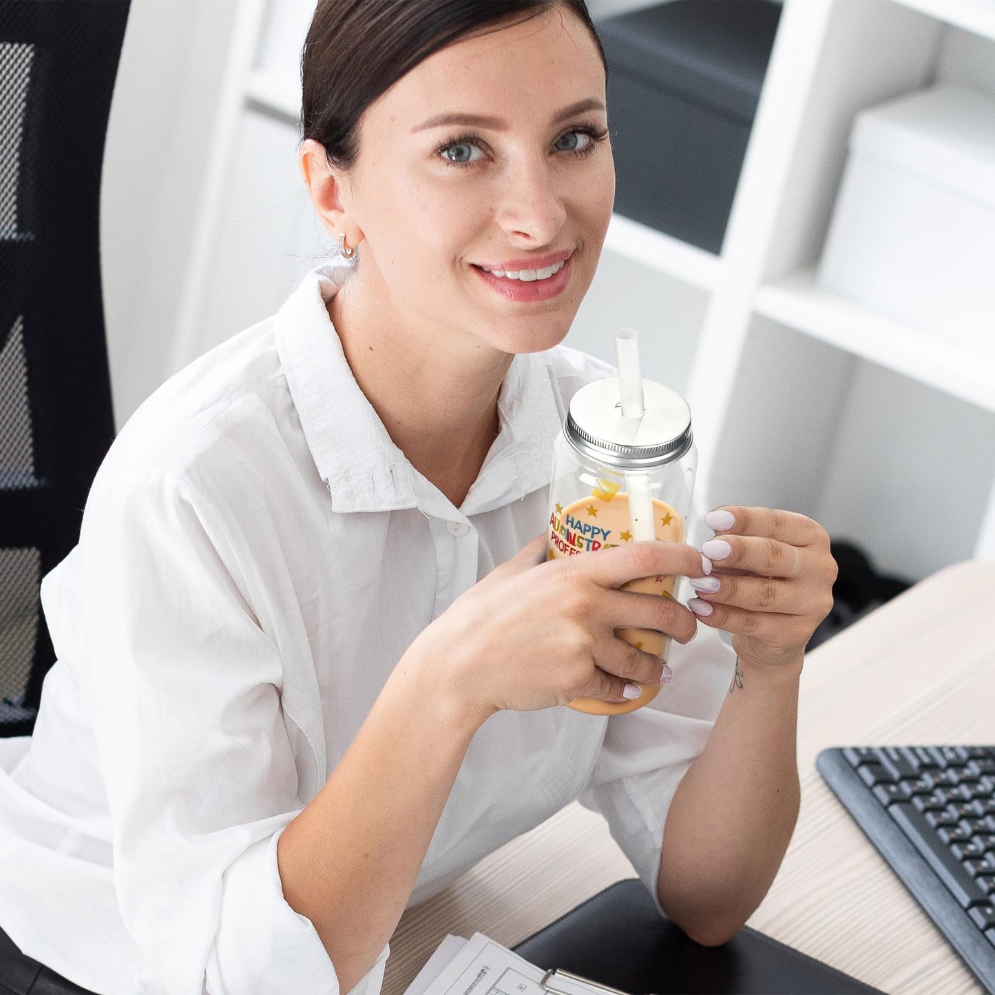 Vesici 24 Pcs Administrative Professionals Day Gift 14.2oz Admin Assistant Appreciation Gifts Cups with Lid and Straw Secretary Thank You Party Favors Tumbler for Women Office Secretary Employee