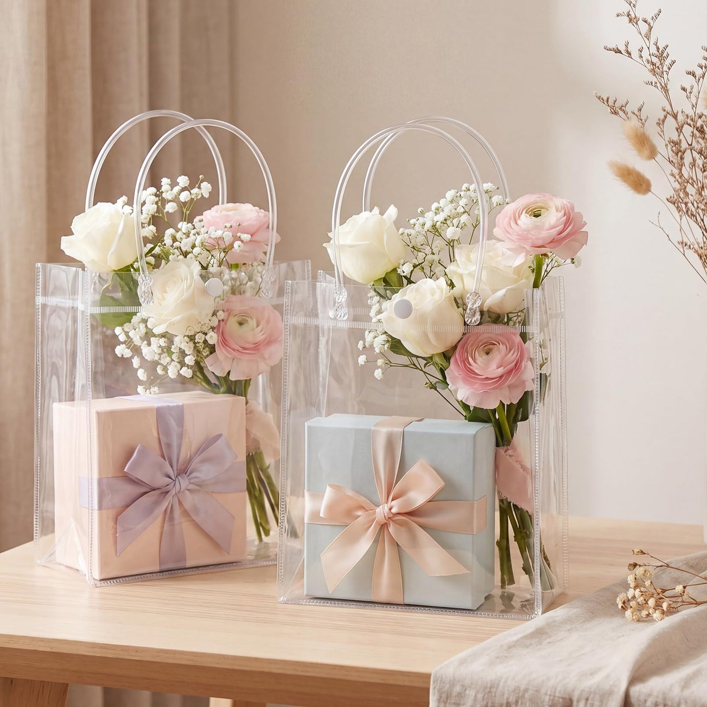 Saintrygo 50 Pcs Clear Plastic Gift Bags with Handles PVC Reusable Party Favour Plastic Gift Bag Transparent Goodie Bag Bulk for Gifts Wedding Birthday Graduation Mother's Day(5.9 x 6.3 x 2.8 Inches)