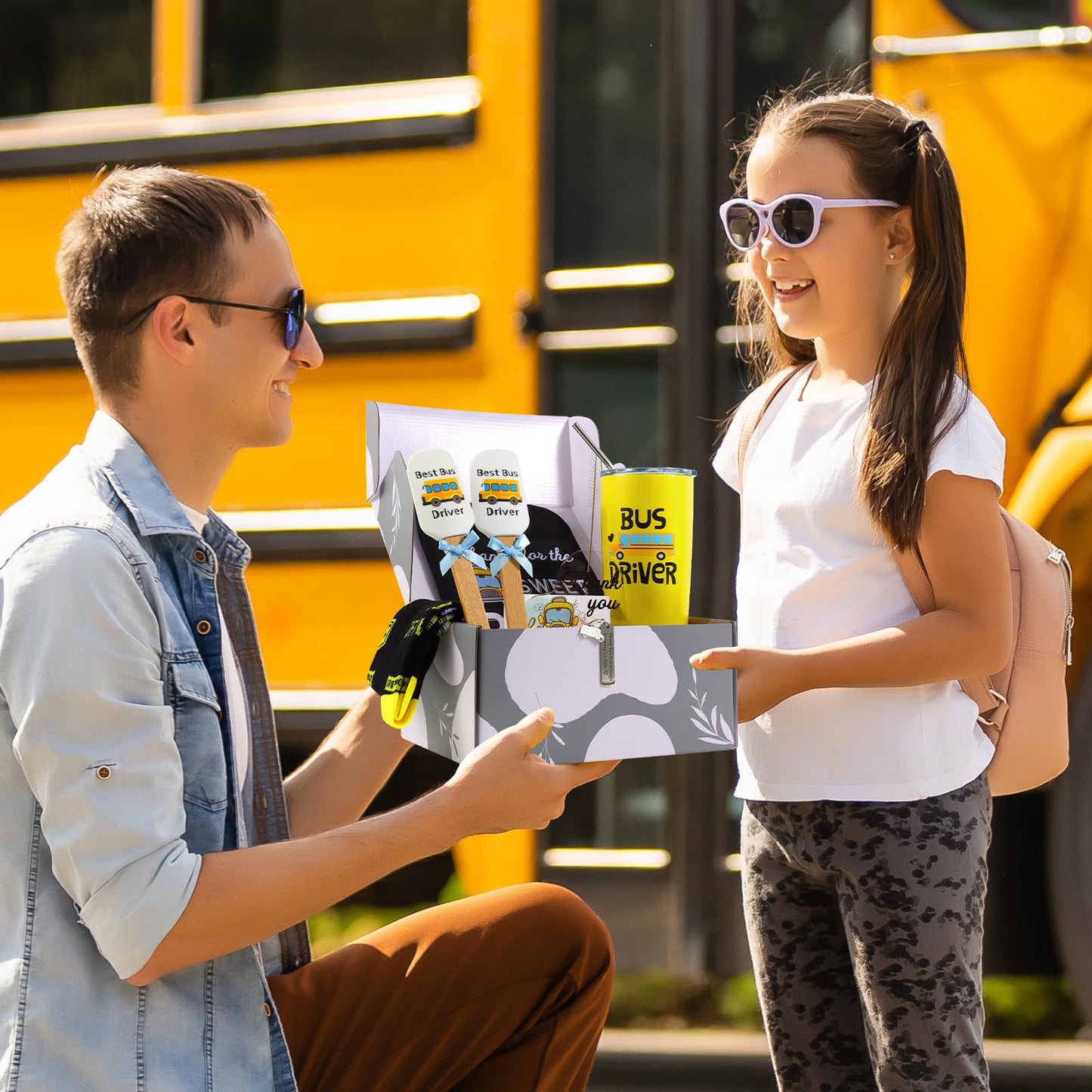 9-Piece School Bus Driver Appreciation Gifts - 20oz Heart-Shaped Tumbler Cup, Acrylic Heart Thank You Gifts, Bus Driver Pot Holder, Heat Resistant Oven Pads, Silicone Spatula