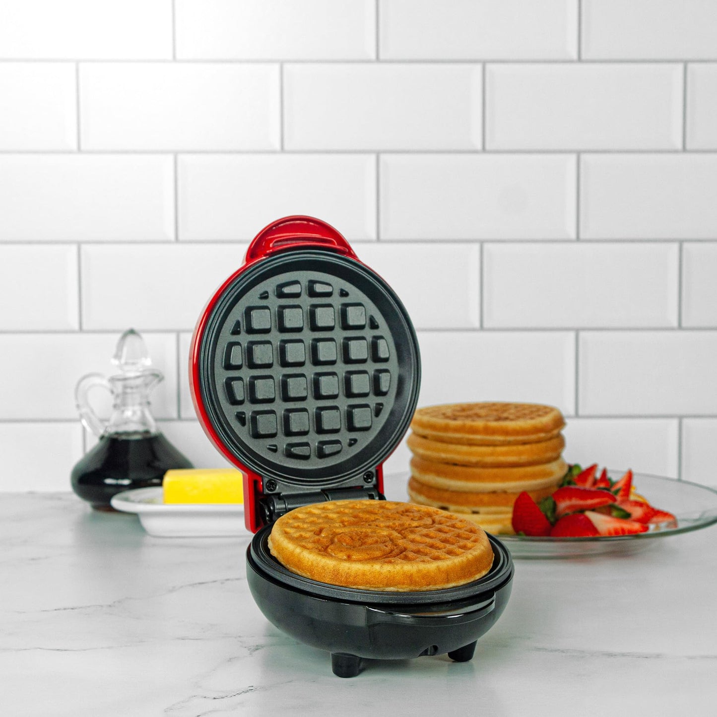Uncanny Brands Dr. Seuss Grinch Mini Waffle Maker - Small Kitchen Appliance