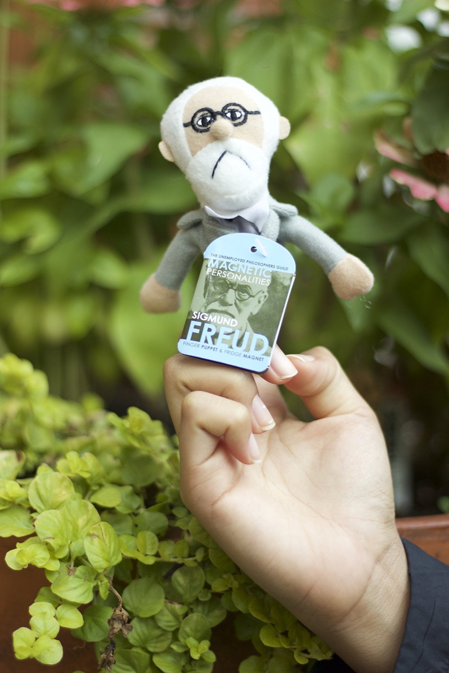 The Unemployed Philosophers Guild Sigmund Freud Magnetic Personality - Plush Finger Puppet and Refrigerator Magnet, Approx 4" Tall