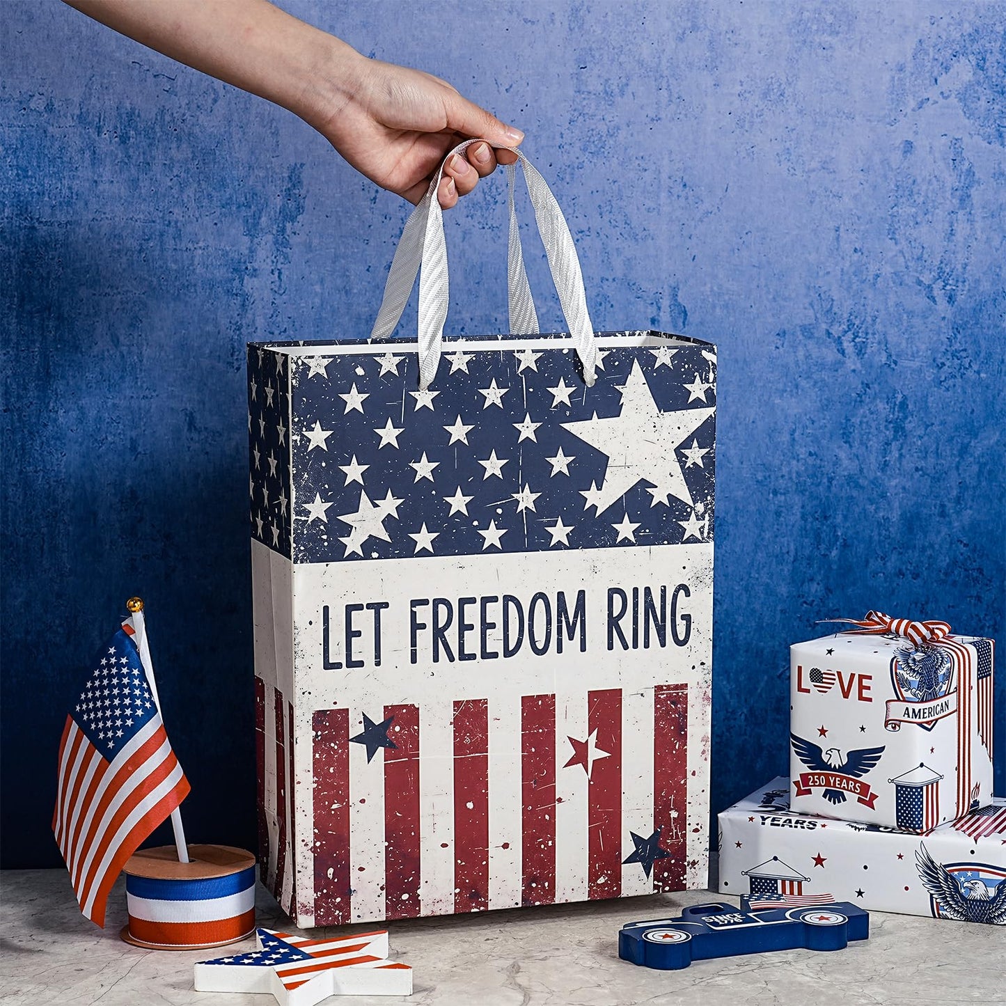 LeZakaa 13" Patriotic Gift Bag with Tissue Paper, Let Freedom Ring American Flag Gift Bag for 4th of July Independence Day Party Gifts, Memorial Day, 13" x 10" x 5", 1 Pc