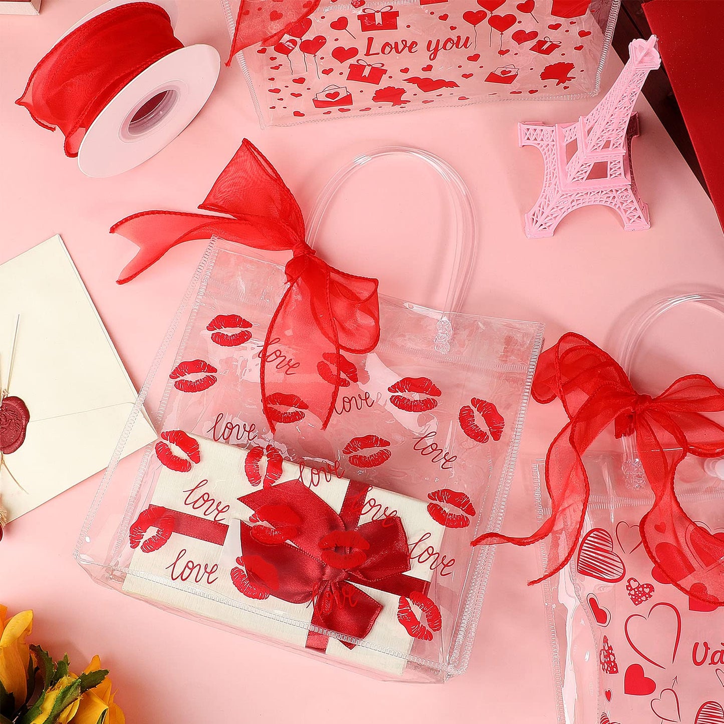 Amylove 24 Pcs Valentines Gift Bags Bulk Valentines Day Clear Gift Bags Bulk Valentine Clear PVC Goodie Bag with Handles Galentines Day Party Favors (Stylish,Red)