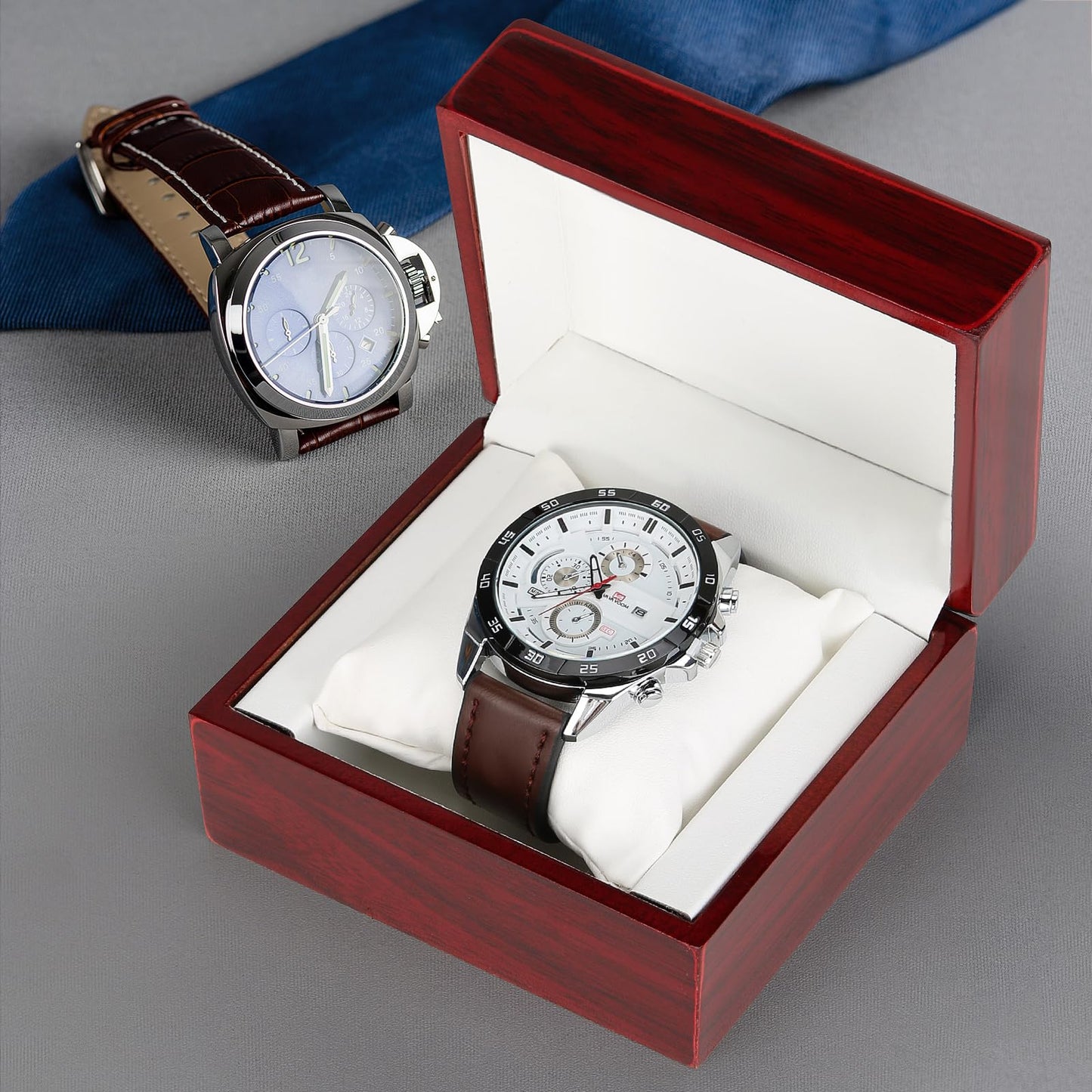 Wooden Single Watch Gift Box with Pillow, Wood Wristwatch Wrist Watch Case Storage Box for Christmas, Birthdays, Anniversary (Wood Color B)