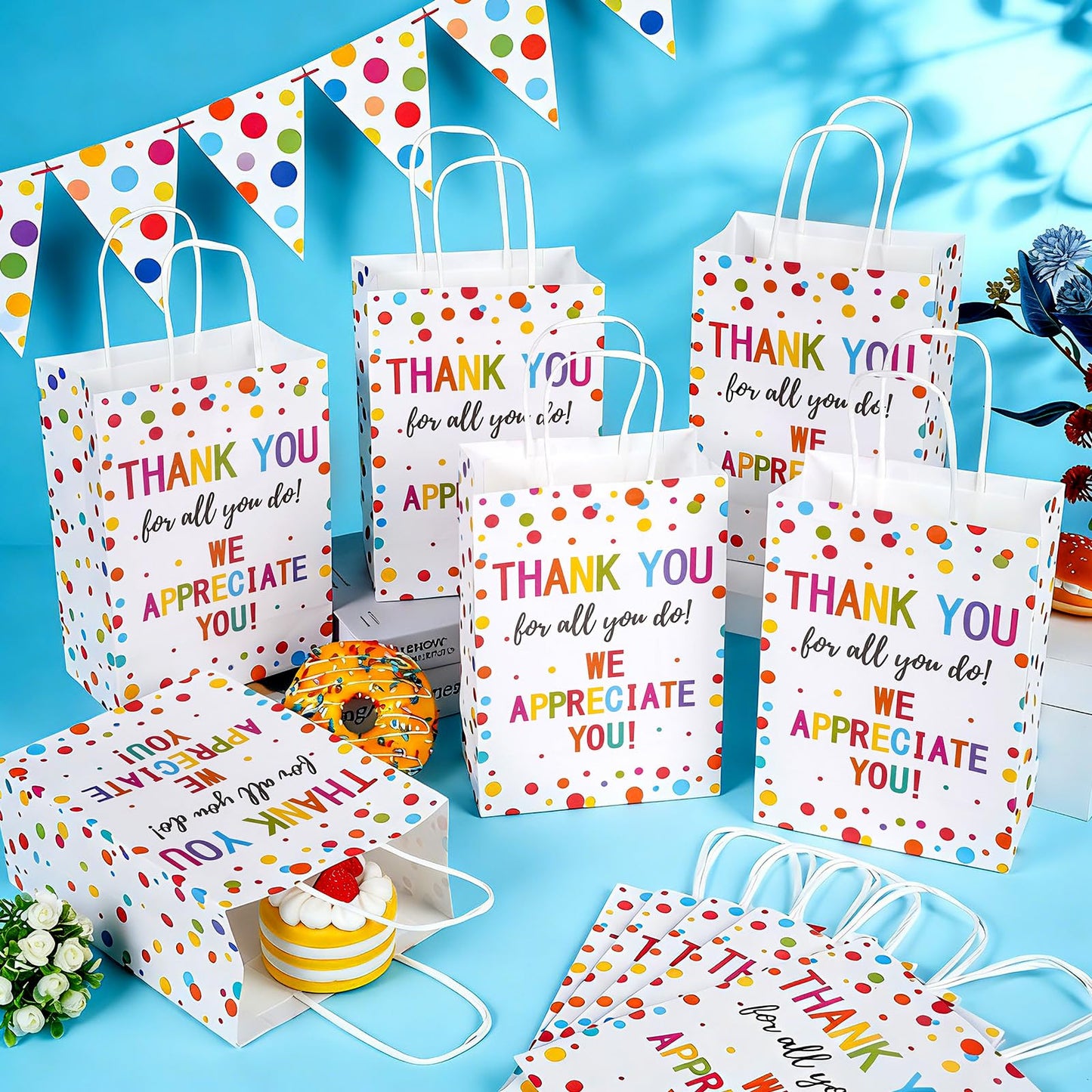 Oitnlaughter 12 Pcs We Appreciate You Paper Gift Bags Thank You for All You Do Goodie Bag Be Thankful to Teacher Doctor Staff Treat Bag Decoration for Thank You Party Favors Supplies 8 x 6 x 3inch