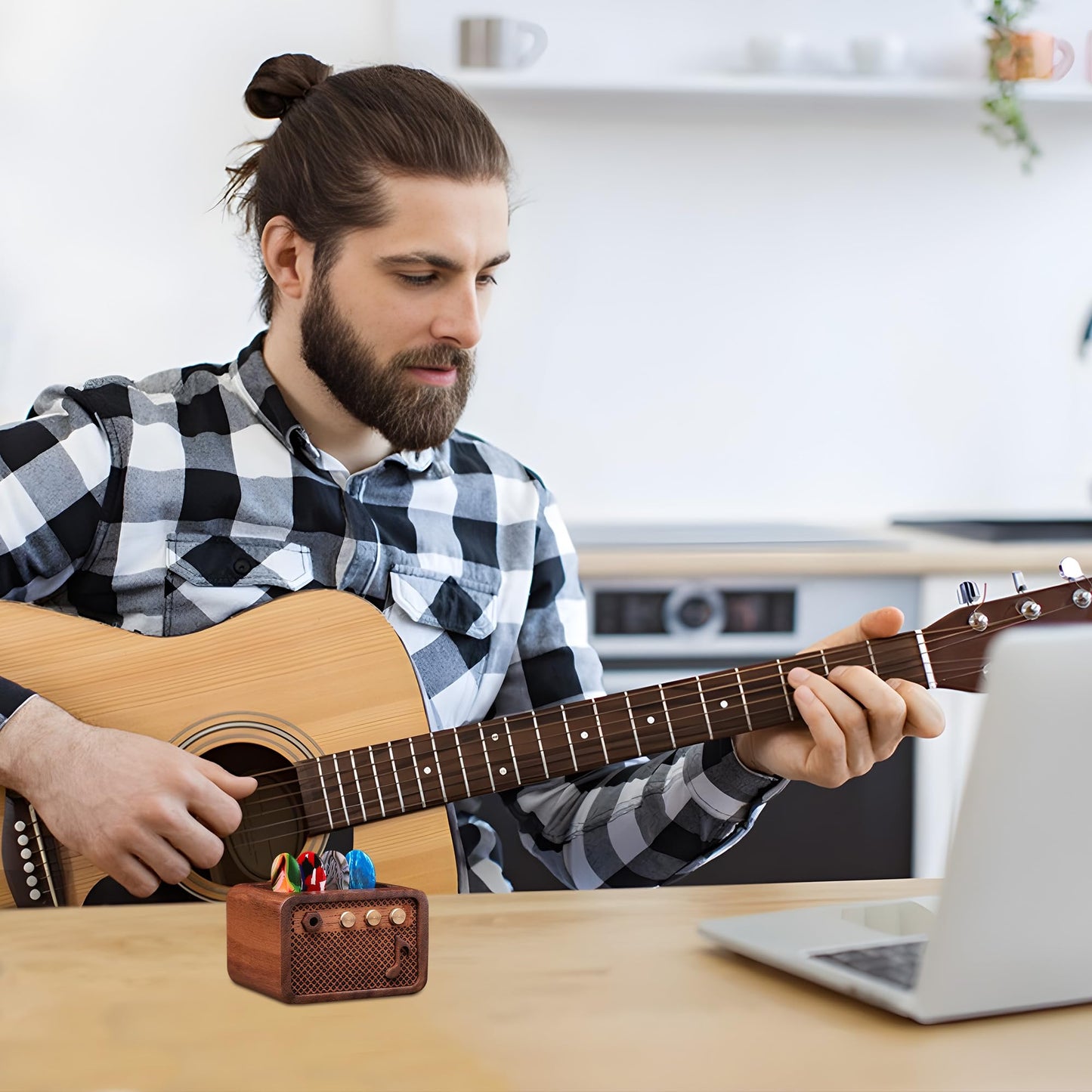 CoolGift Mart Guitar Pick Holder, Walnut Wood Amp Styled Guitar Pick Case for Picks Storage and Display, Guitar Gifts Accessories for Men Guitarists Guitar Players Music Lovers