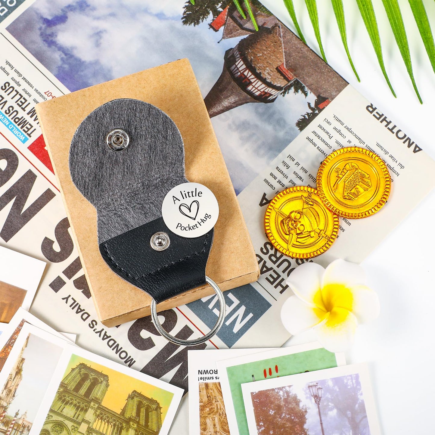 Sureio Pocket Hug Token Gifts for Men Boyfriend Girlfriend Inspirational Gift for Son Daughter Brother with Leather Keychain