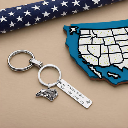 JJTZX Always Under the Same Sky US State Keychain Long Distance Map Keychain Graduation Gift between Best Friends