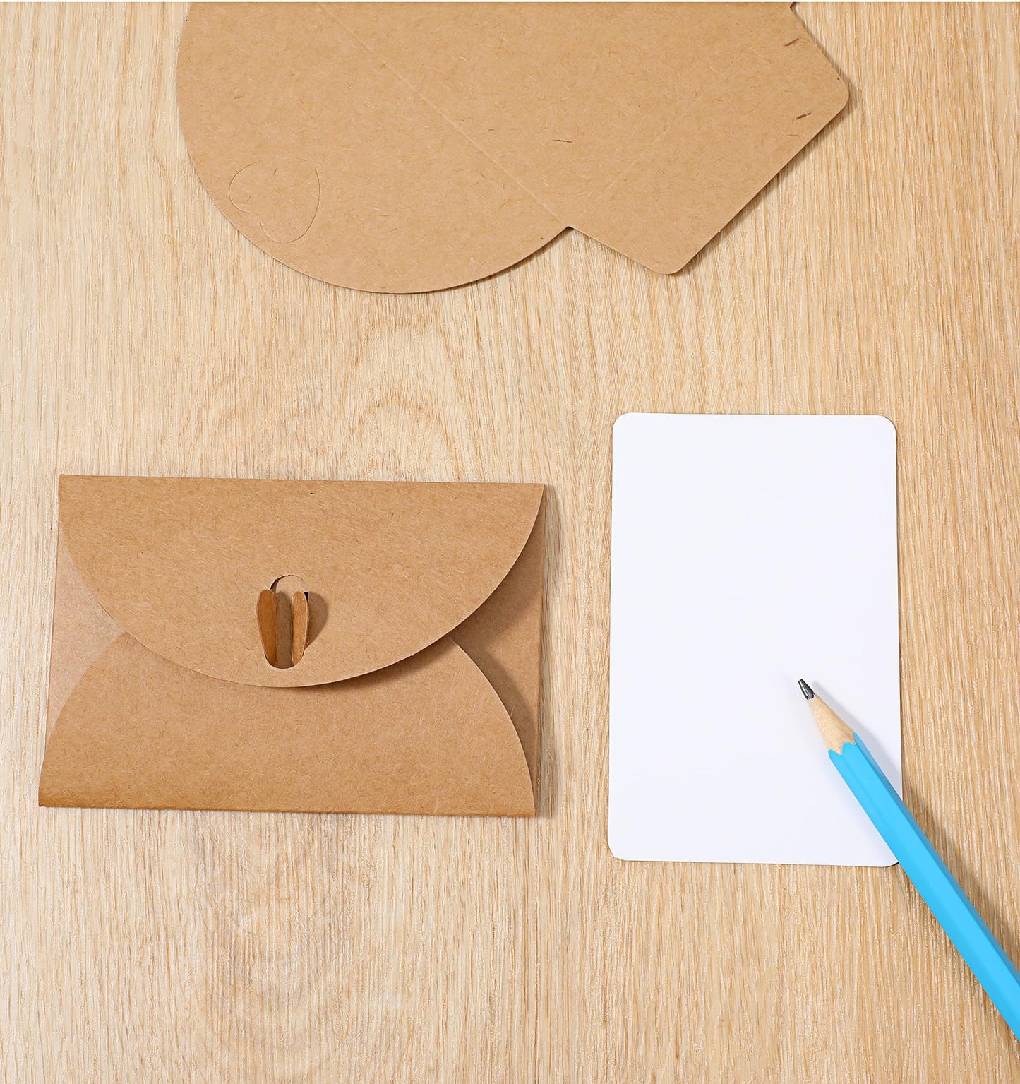30Pcs Mini Envelopes with Blank Cards - 4.1x2.8 Inch Paper Gift Card Holders, Tiny Heart Clasp Envelopes for Wedding Party Favors, Business & Greeting Cards