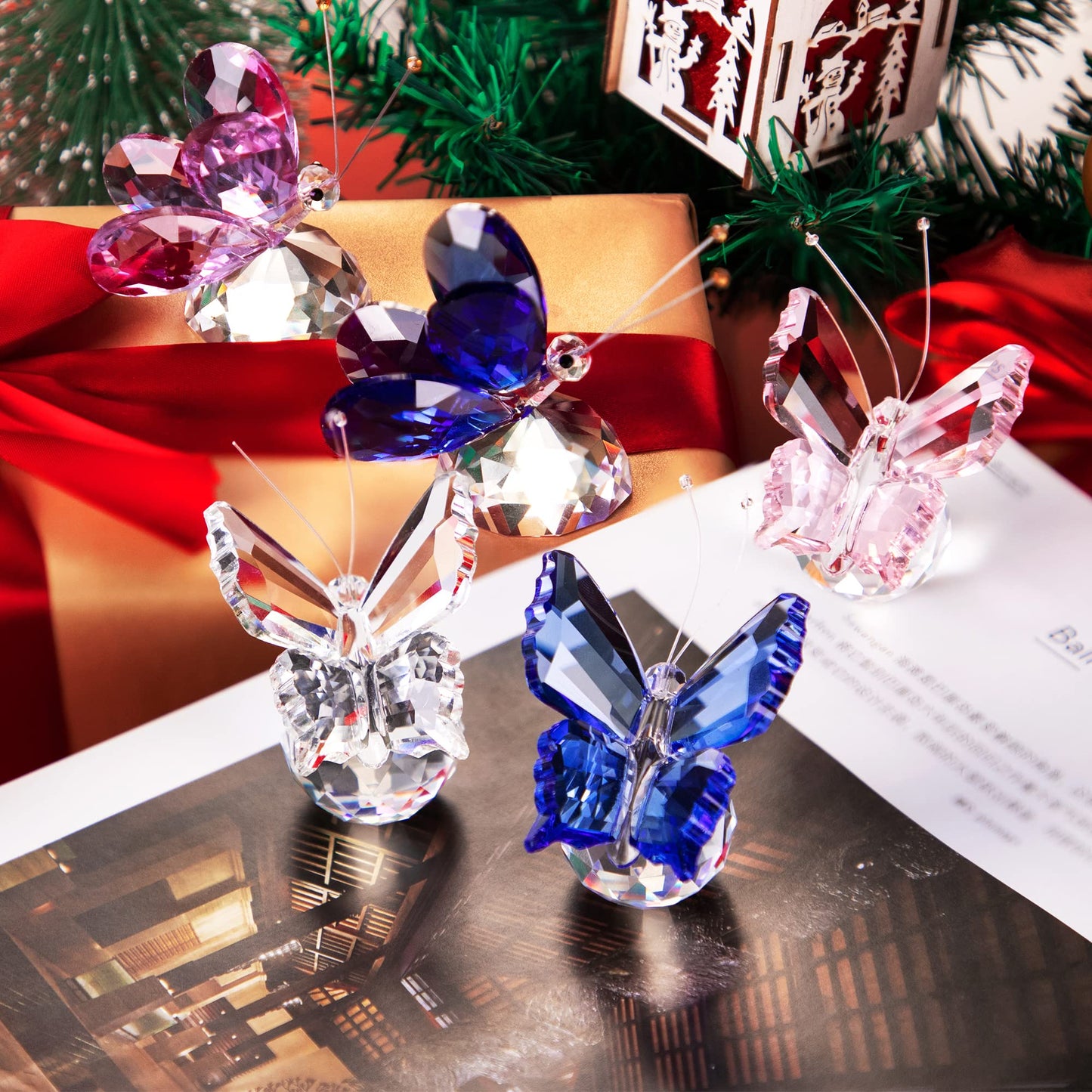 H&D Crystal Flying Butterfly with Crystal Ball Base Figurine Collection Cut Glass Ornament Statue Animal Collectible (Blue)