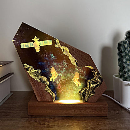 Handcrafted Astronaut Resin Lamp, RGB Galaxy Light With Wood Base USB Charging, Space Themed Bedroom Decor, Astronomy Gift for Sci-fi Lovers, Birthday Valentine's Day Gifts for Women & Men (S,6"x4")