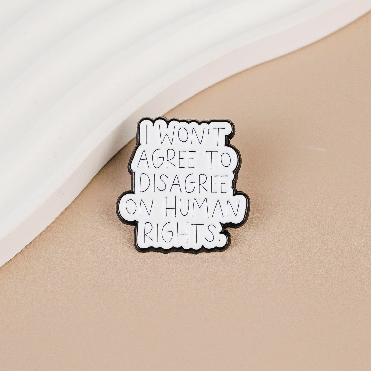 I Won’t Agree To Disagree On Human Rights Lapel Pin, Equality Human Rights Advocacy Enamel Pin, Social Justice Badge Brooch, Equality Awareness Brooch For Friend Activists, Feminist Gift, Anti Discrimination Badges, Motivational Message Sayings Accessory