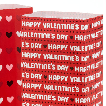 Hallmark Valentine's Day Paper Treat Sacks (30 Bags: Happy Valentine's Day, Hearts) for Classroom Parties, Valentines, Kids, Coworkers