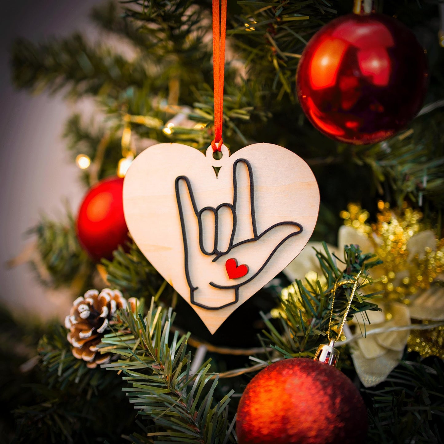 Wooden Christmas Ornaments Sign Language Ornament, I Love You Heart, Christmas Ornament, American Sign Gift (LSO25)