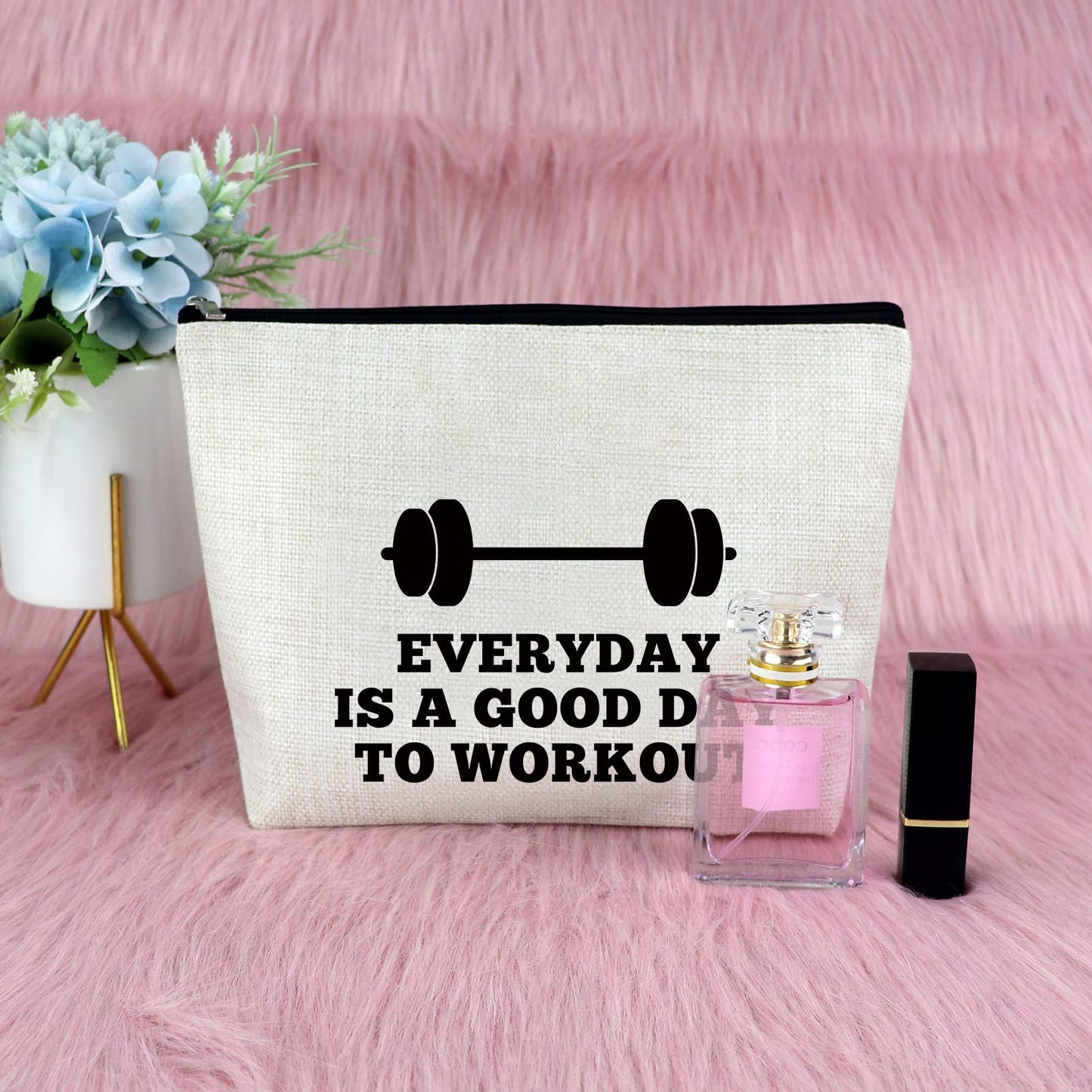 Workout Gifts for Women Makeup Bag Weightlifting Fitness Gifts Trainer Bodybuilding Present Dumbbell Inspirational Gift for Sister Friend Christmas Birthday Gift for Athletic Coach Cosmetic Bag