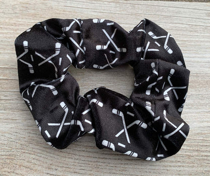 Infinity Collection Hockey Scrunchie, Girls Premium Velvet Hair Accessories, Hockey Gift for Women, Teens and Girls, Black, White