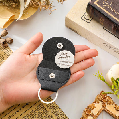 Sureio Pocket Hug Token Gifts for Men Boyfriend Girlfriend Inspirational Gift for Son Daughter Brother with Leather Keychain