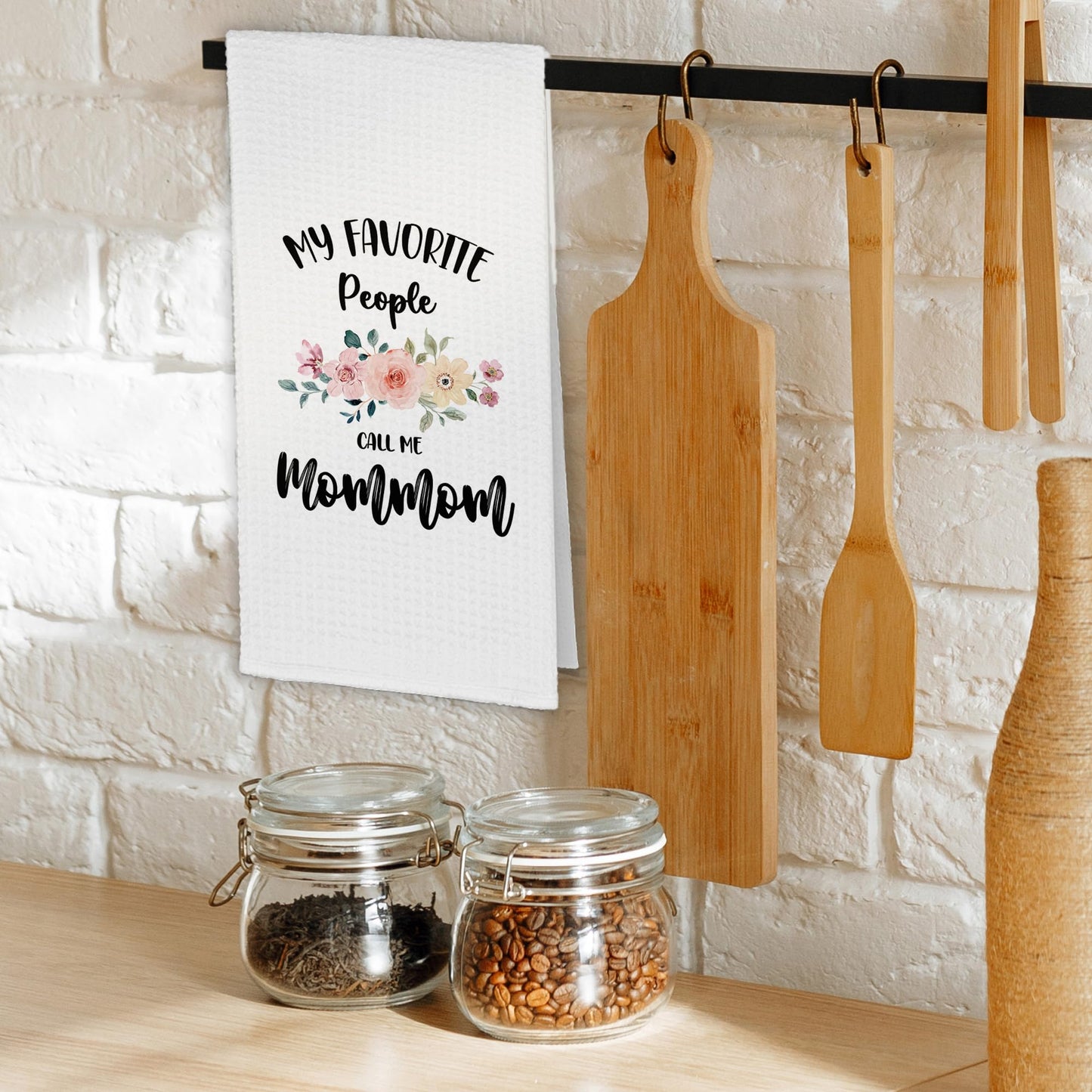 Mommom Grandma Kitchen Towels, My Favorite People Call Me Mommom Gifts for Grandma Birthday Christmas Mother's Day Mom,Floral Hand Towels Decor for Bathroom,Rustic Dish Tea Towel Home 16x24in