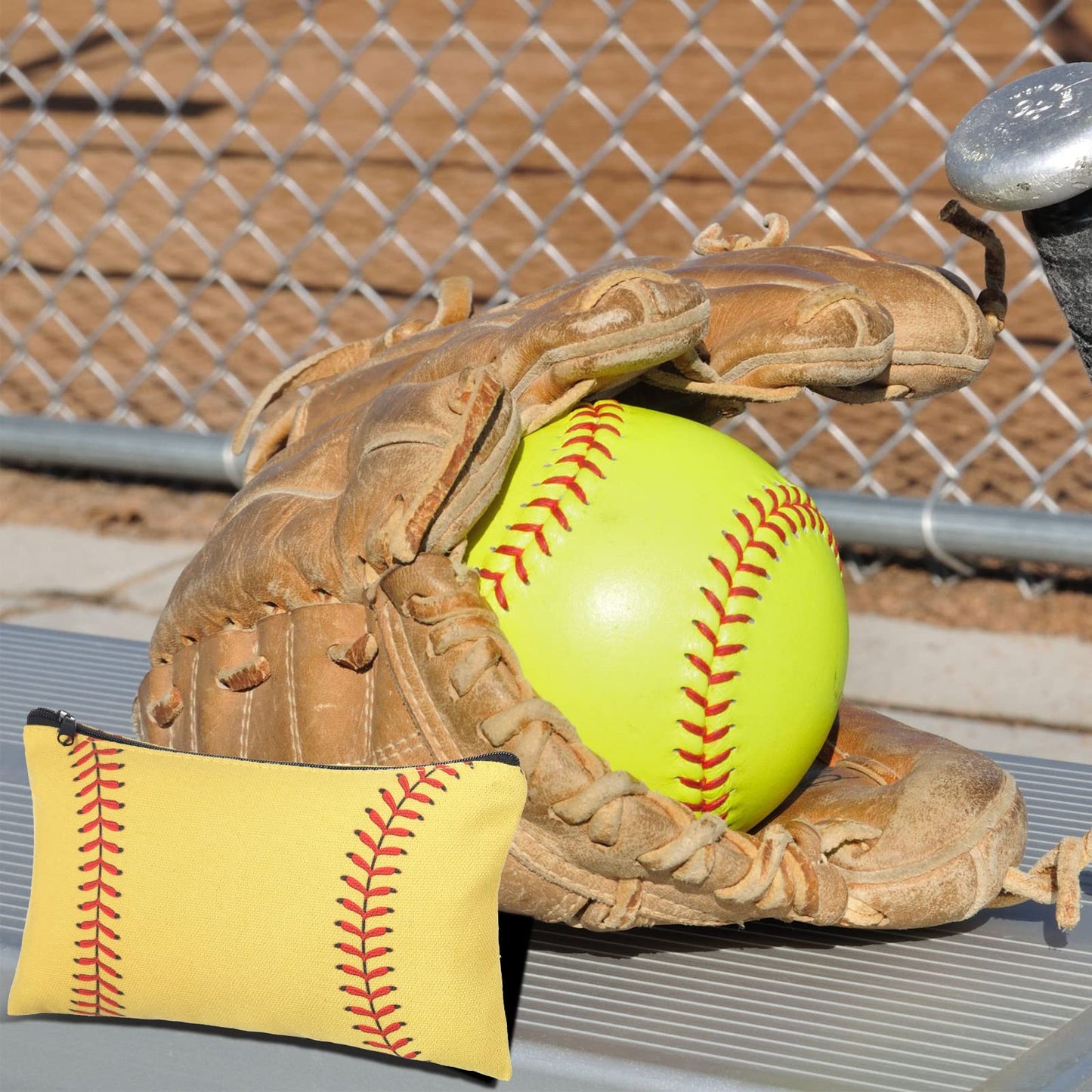 Eccliy 20 Pcs Softball Makeup Bags Bulk Team Gifts Softball Cosmetic Bag Accessories for Women Toiletry Zipper Pouch Travel Canvas Gifts Stuff for Team Players Party