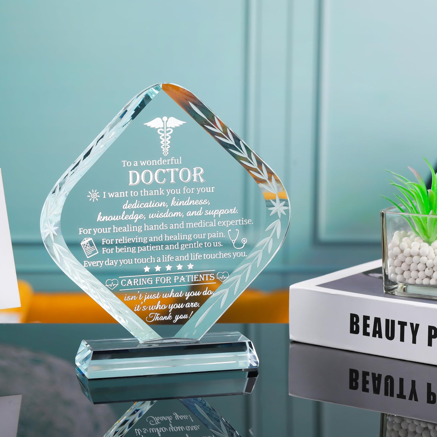 Movdyka Doctor Appreciation Gifts for Men Women Engraved Crystal Plaque Keepsakes Doctor Thank You Gift for Him Her Doctors Day Present Christmas Thanksgiving Birthday Retirement Best Dr. Decor